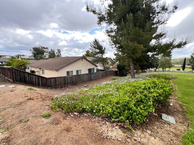 2213 Village Rd Escondido, CA 92026 photo 5