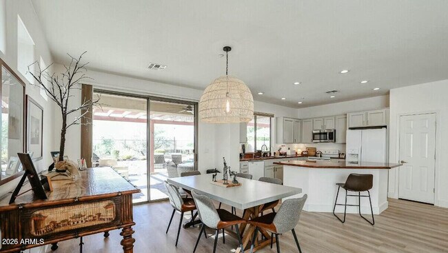 2423 W Shadow Glen Ct Anthem, AZ 85086 photo 4