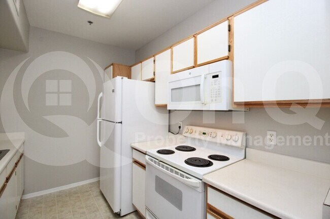 2134 E Broadway Rd Tempe, AZ 85282 photo 2