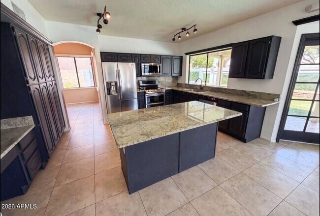 3810 N Wintergreen Way Avondale, AZ 85392 photo 5