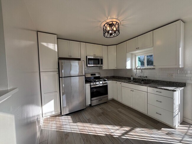 1073 7th St Imperial Beach, CA 91932 photo 3