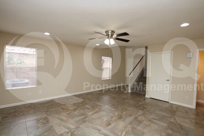 1132 W Bluebird Dr Chandler, AZ 85286 photo 4
