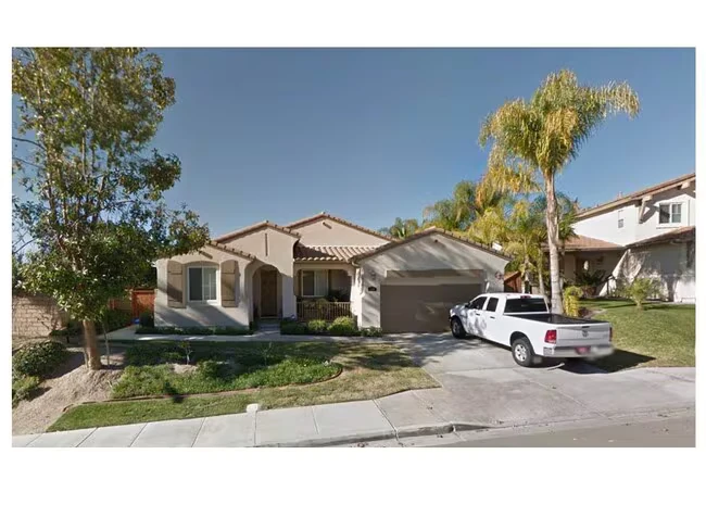 556 Rocking Horse Dr Chula Vista, CA 91914 photo 2
