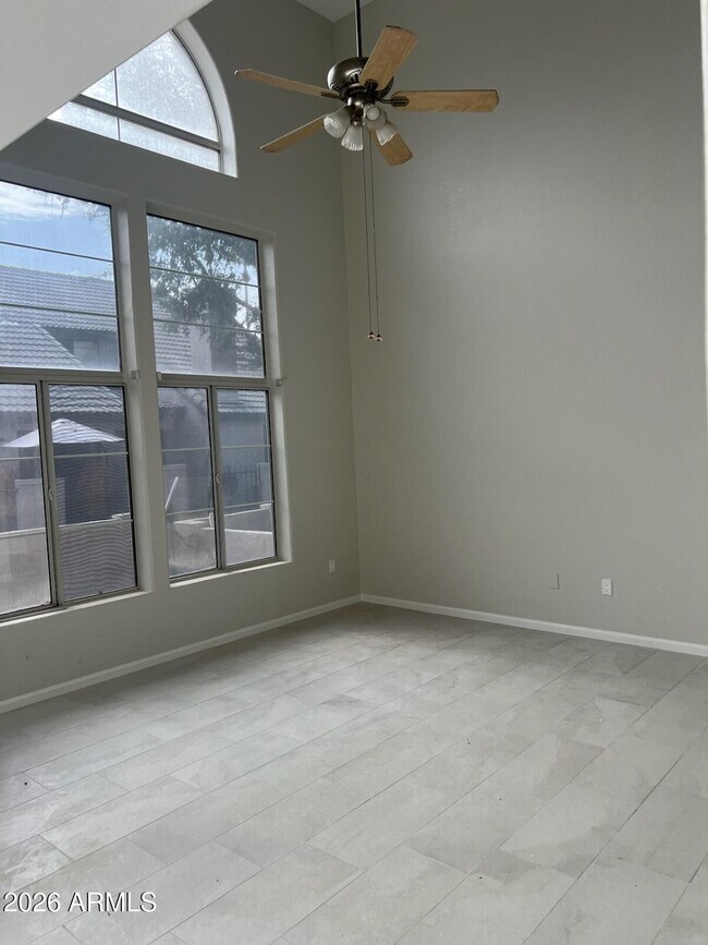 1125 W Sandy Banks photo 2
