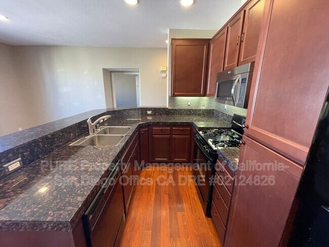 1420 Caminito Lucca Chula Vista, CA 91915 photo 4