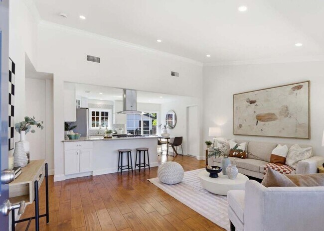 395 N Murphy Ave Sunnyvale, CA 94085 photo 5