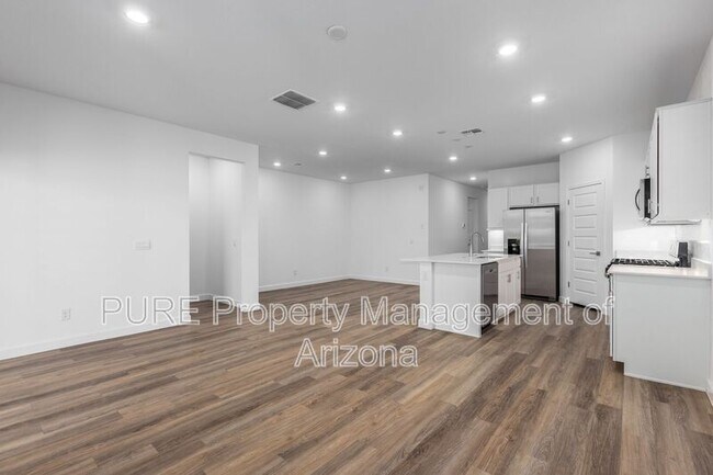15365 W Smoketree Dr Surprise, AZ 85387 photo 5