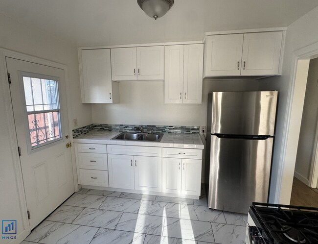 735-735 Woodlawn Ave Chula Vista, CA 91910 photo 3