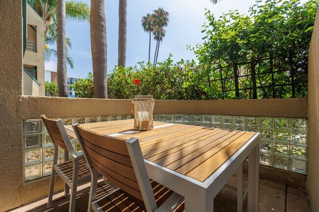 8132 Camino del Sol San Diego, CA 92037 photo 5