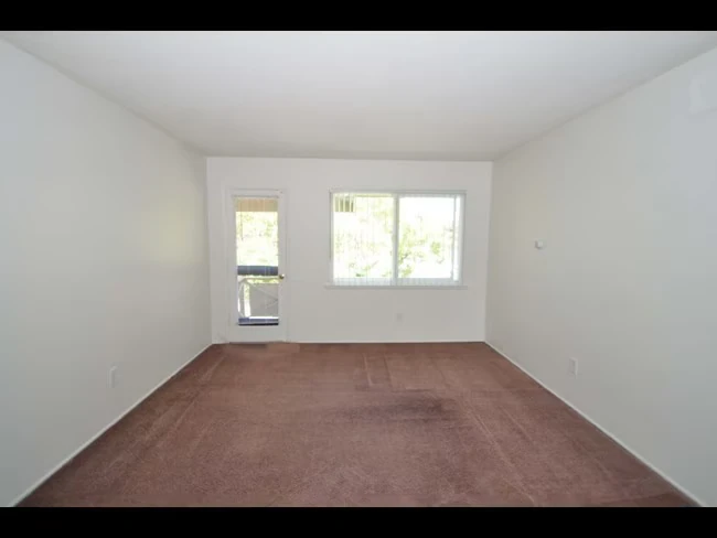 The Somerset Apartments photo 4