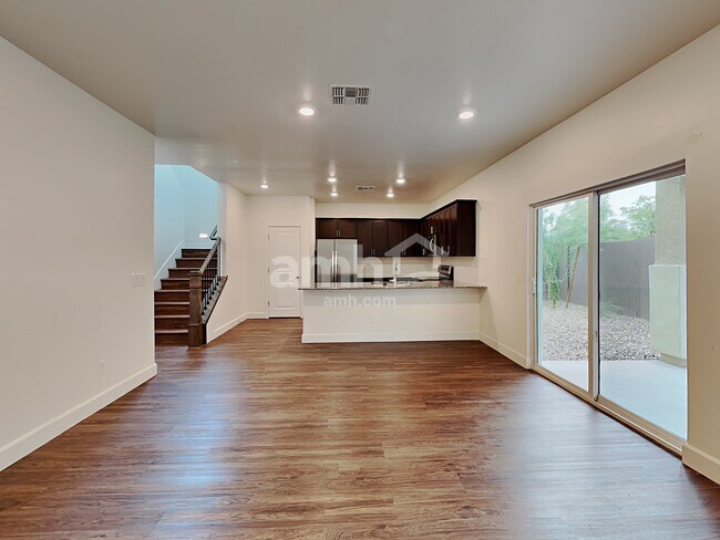 661 W Bosal Dr Gilbert, AZ 85233 photo 4
