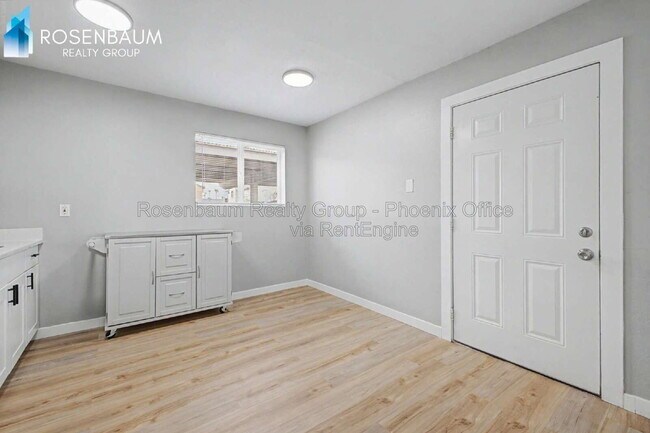 1925 W Village Dr Phoenix, AZ 85023 photo 4