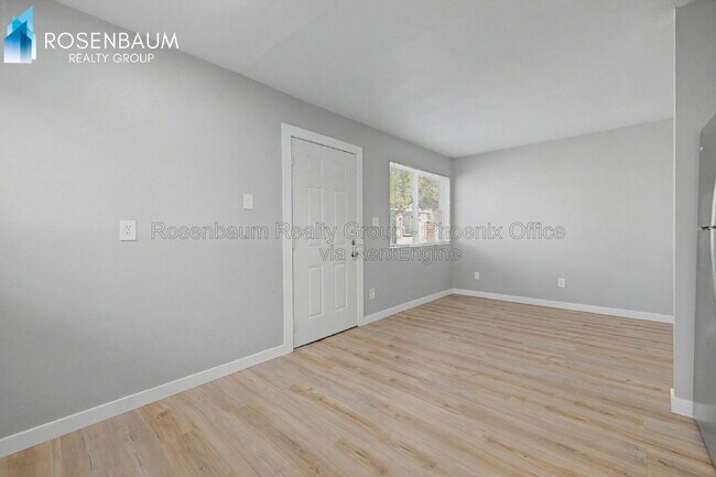 1925 W Village Dr Phoenix, AZ 85023 photo 5