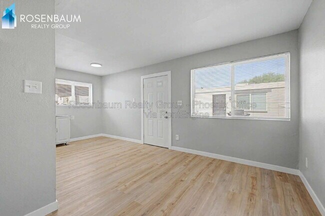 1925 W Village Dr Phoenix, AZ 85023 photo 3