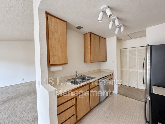 4090 Rosenda Ct San Diego, CA 92122 photo 5