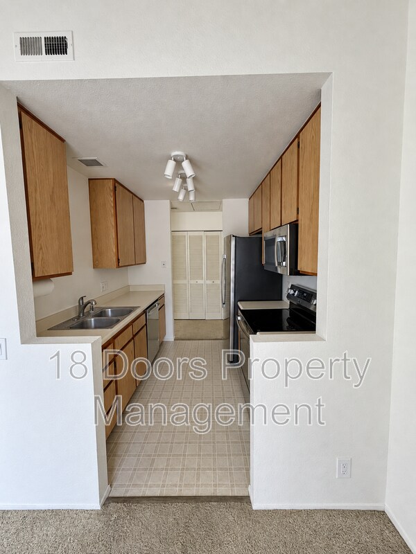 4090 Rosenda Ct San Diego, CA 92122 photo 4