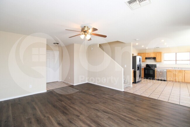 699 E Springfield Pl Chandler, AZ 85286 photo 5