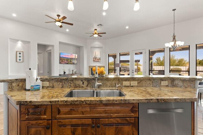14010 E Desert Vista Trail Scottsdale, AZ 85262 photo 4