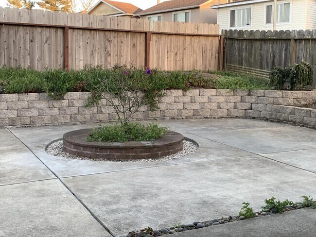 57 Lycett Cir Daly City, CA 94015 photo 2