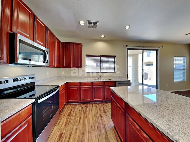6424 W Branham Ln Laveen, AZ 85339 photo 4