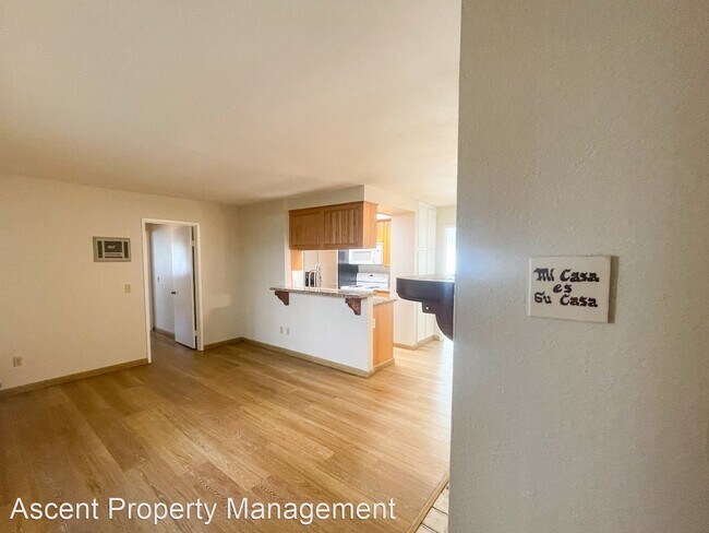 4648 Utah St San Diego, CA 92116 photo 4