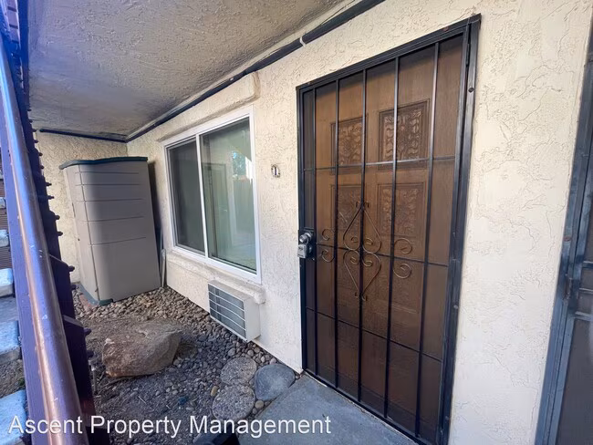 4648 Utah St San Diego, CA 92116 photo 3
