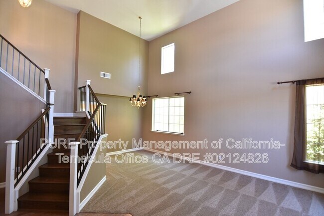 41557 Corte Pergamino Temecula, CA 92592 photo 2
