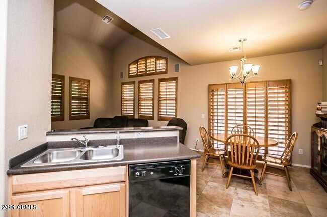 4374 E Sack Dr Phoenix, AZ 85050 photo 5