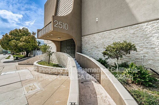 2510 Torrey Pines Rd San Diego, CA 92037 photo 2