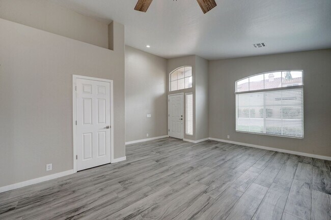 3720 S Heath Way Chandler, AZ 85248 photo 4