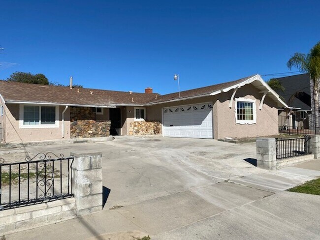 7016 Madrone Ave San Diego, CA 92114