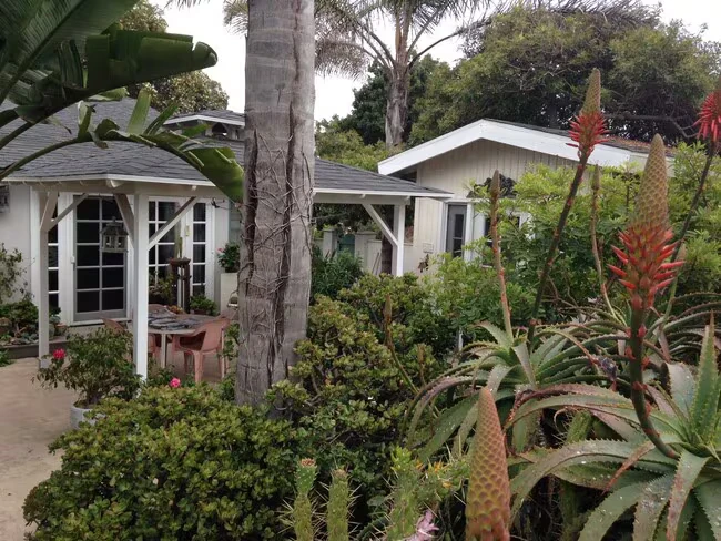 110 Vista Way photo 3