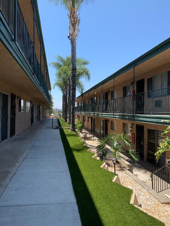 Rancho Pointe Apartments photo 2