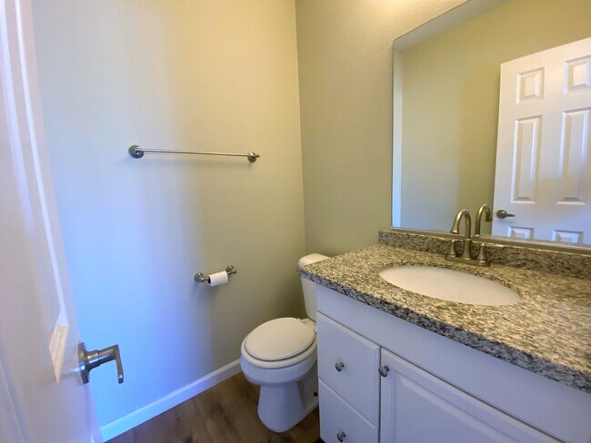 6 S 36th St San Diego, CA 92113 photo 5