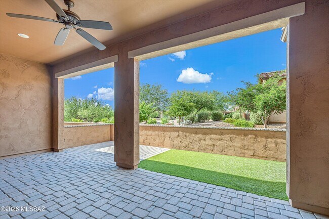 61370 E Flint Dr photo 4