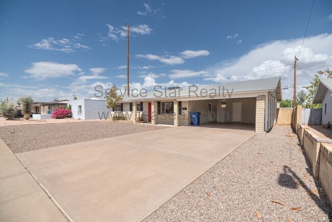 1705 N Camellia St Tempe, AZ 85288 photo 3