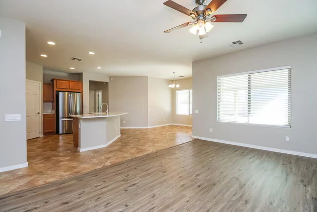 11043 E Silver Springs Ave Mesa, AZ 85212 photo 4