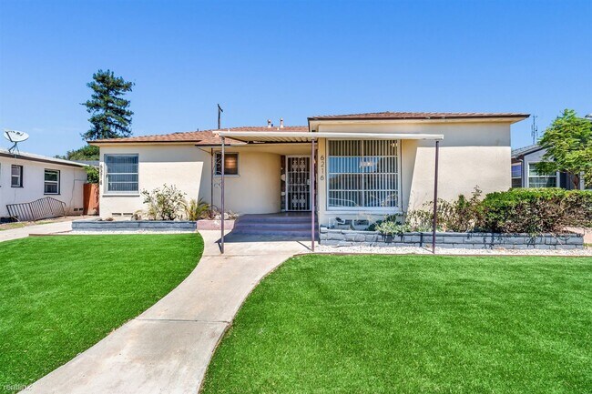 6216 Pembroke Dr San Diego, CA 92115 photo 2
