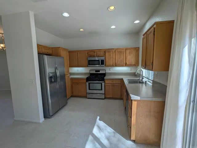 4737 Lagunita Way Oceanside, CA 92057 photo 3