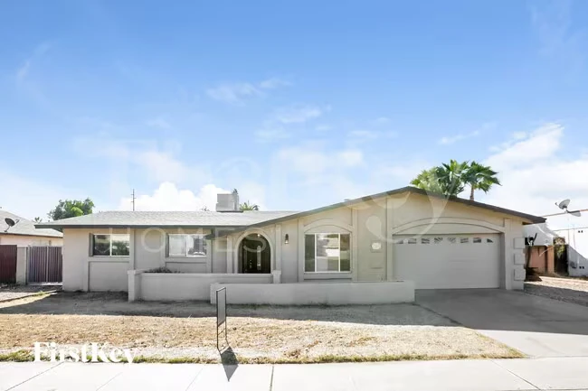 3509 W Cheryl Dr photo 2