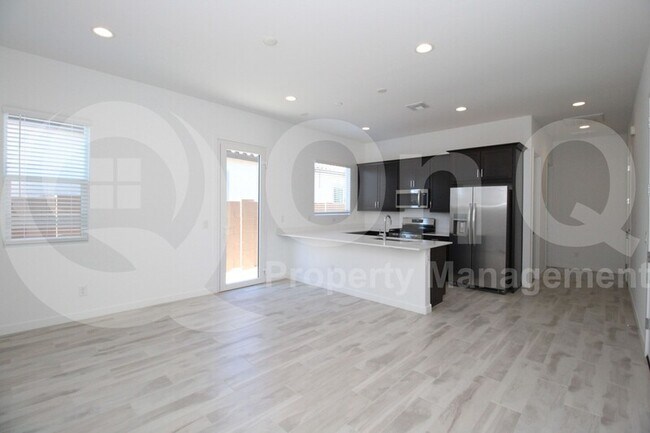 17536 W Superior Ave Goodyear, AZ 85338 photo 5