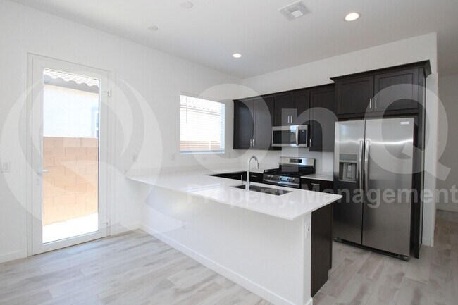 17536 W Superior Ave Goodyear, AZ 85338 photo 4