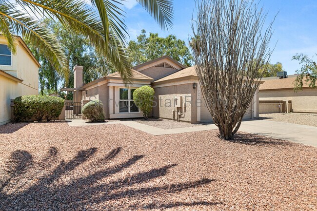 3865 W Denver St Chandler, AZ 85226 photo 2