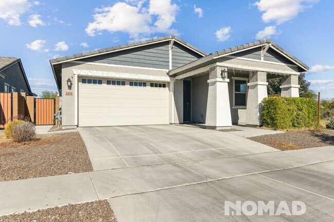 1244 E Irwin Ave Phoenix, AZ 85042 photo 2
