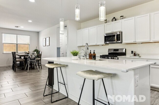 1244 E Irwin Ave Phoenix, AZ 85042 photo 3