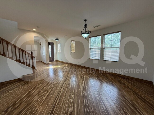 1104 E Gail Dr Chandler, AZ 85225 photo 2