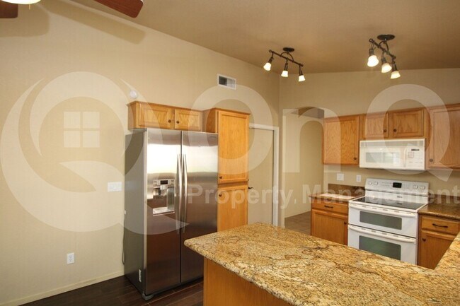 5310 W Pontiac Dr Glendale, AZ 85308 photo 4