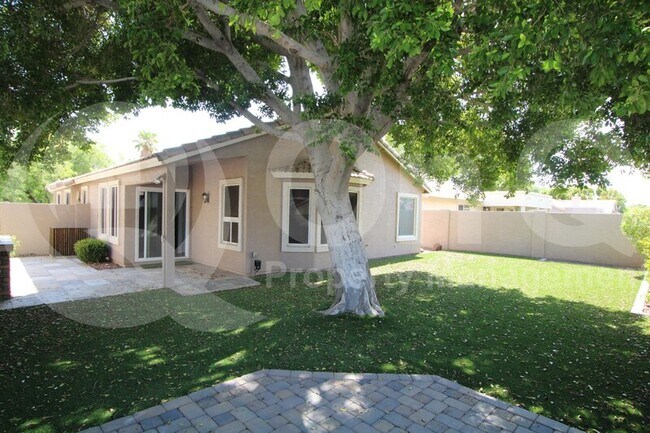 5310 W Pontiac Dr Glendale, AZ 85308 photo 2