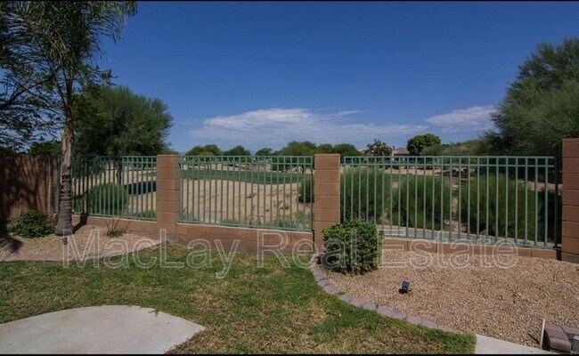 2290 N 135th Dr Goodyear, AZ 85395 photo 3