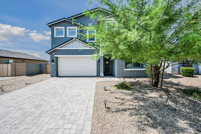 13360 W Briles Rd Peoria, AZ 85383 photo 2